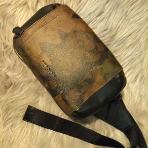 Coach Fanny pack Authentic